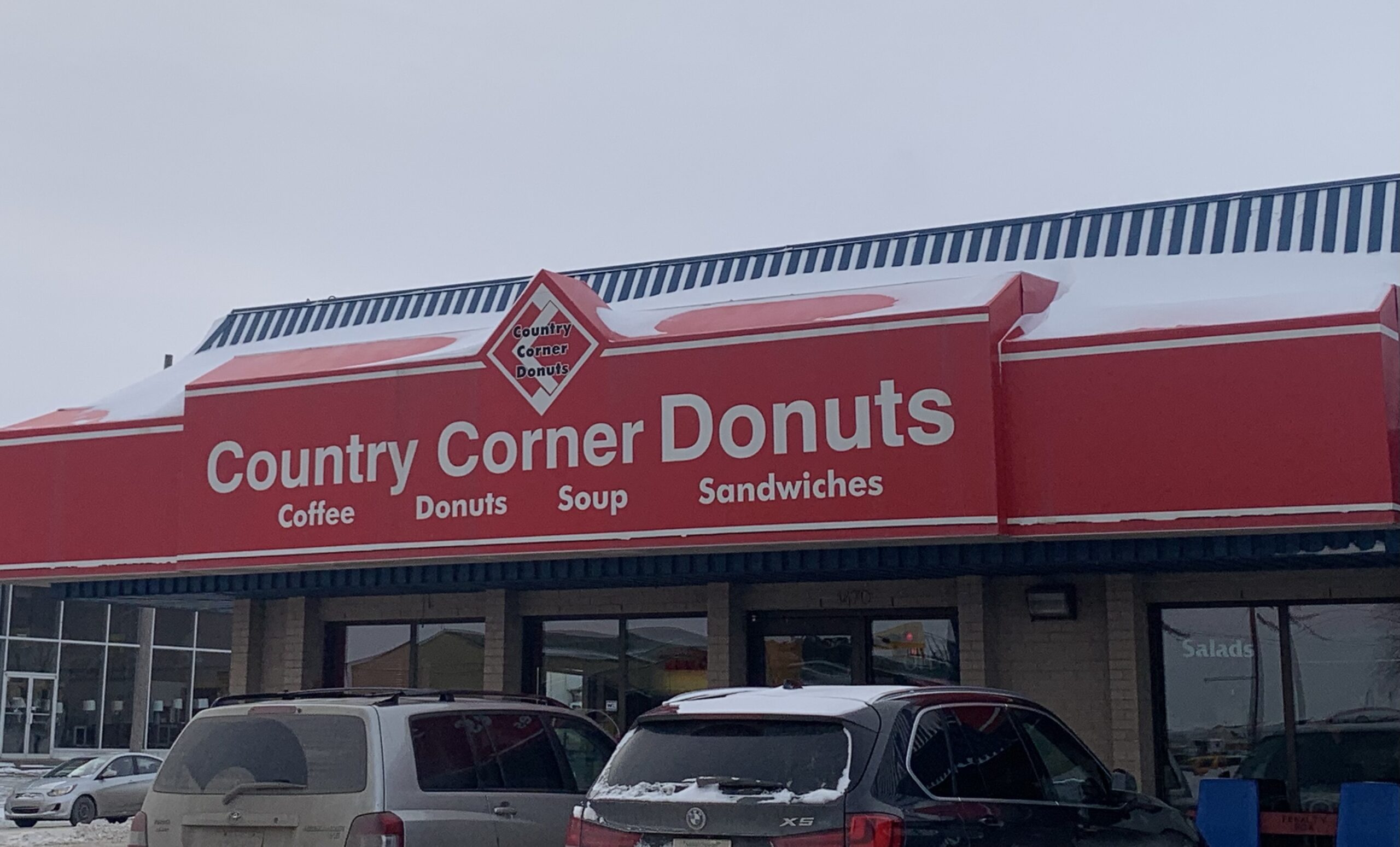 Country Corner Donuts on Broad Street. Photo by Jenelle Lippai.